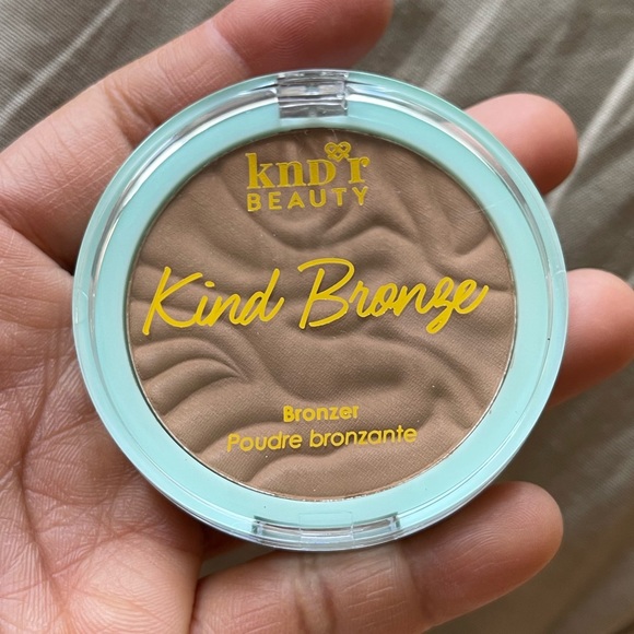 NIB KNDR Beauty Kind Bronze BLISSFUL BRONZE Bronzer - Picture 2 of 6